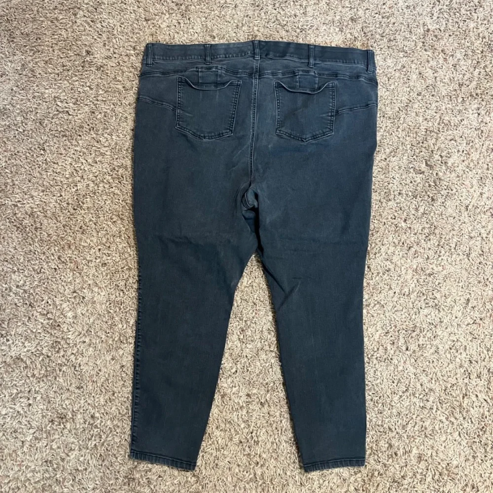 Torrid Bombshell Skinny Jeans 26R Black Premium Stretch High Rise Curvy Fit